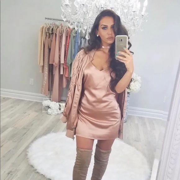Carli Bybel x Missguided Rose Gold Pink Slip Dress - Picture 3 of 14